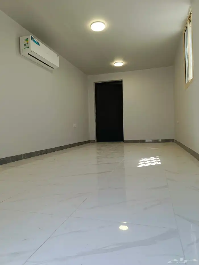 للايجار شقق عزاب فاخرة جديدة 1
