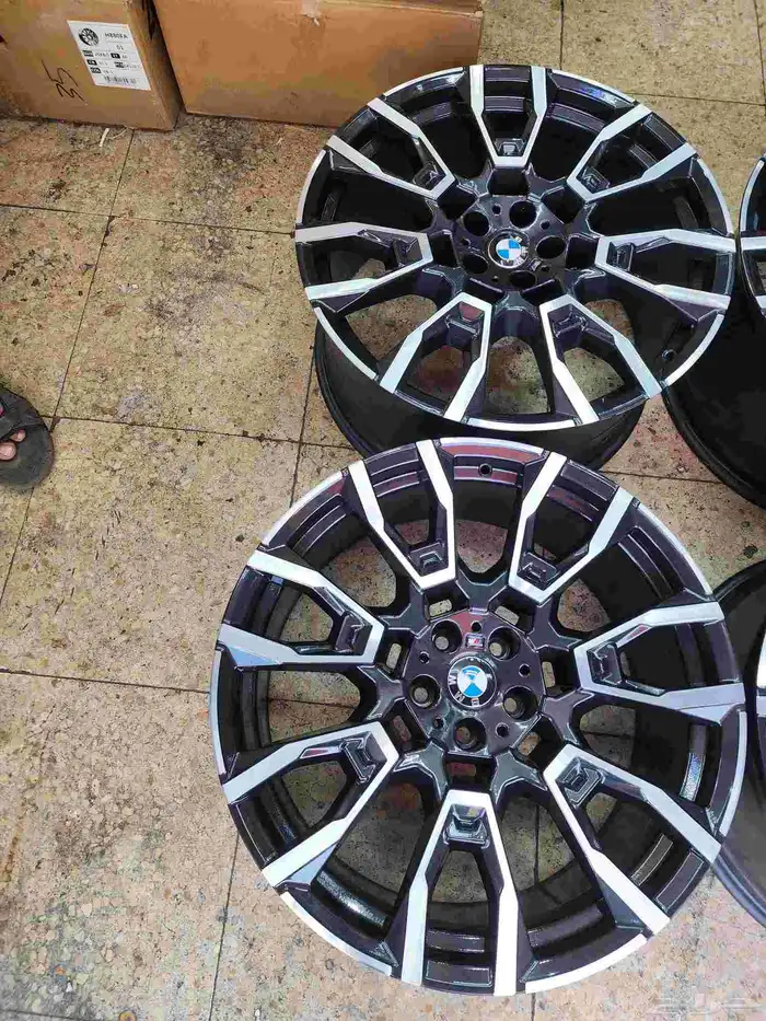 جنوط بي ام دبليو X6 اصلي وكاله مقاس 21 موديل 2025 6