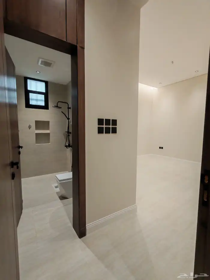 للبيع شقق علويه بسطح خاص بأبها بسعر 550 الف 24