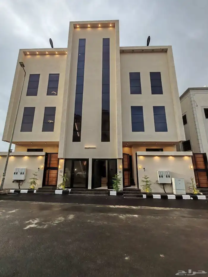 للبيع شقق علويه بسطح خاص بأبها بسعر 550 الف 2