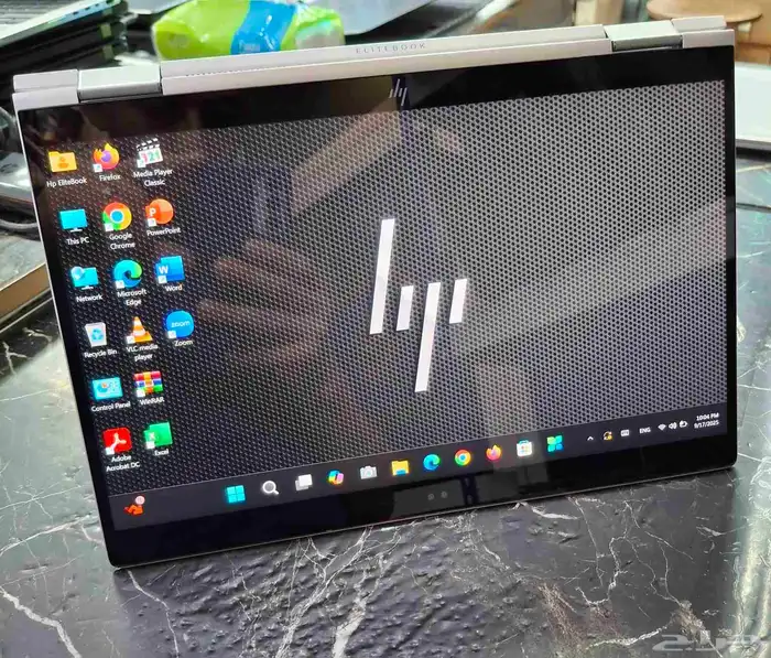 لاب توب Hp Elitebook بحالة ممتازة وشكل أنيق ونحيف جدا 1