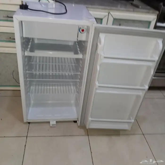 اسطوانه غاز مليانه معاء ساعه والي ب250وثلاجه 250وطاوله 100 6