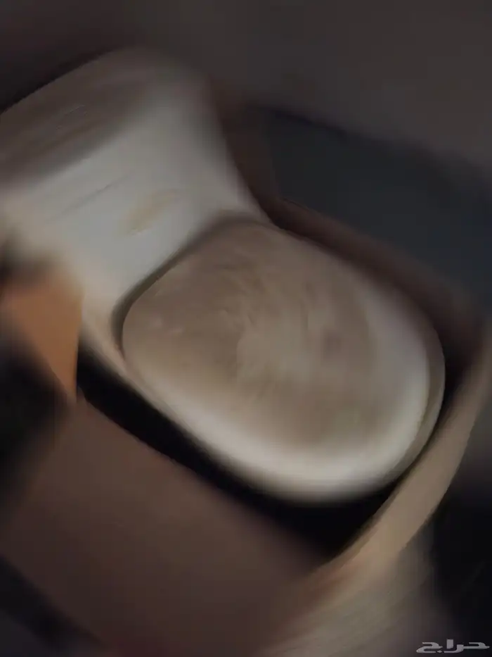washroom commode available 4