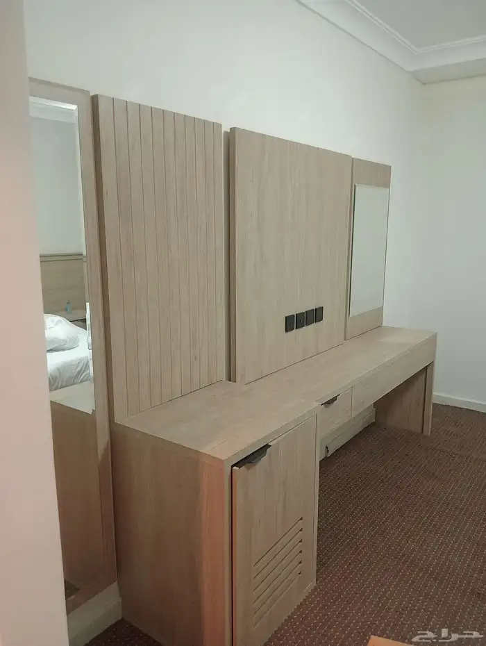 النجار غرفه النوم تفصيل الطاولات والديكورات وصيانه الاثاث وت 3