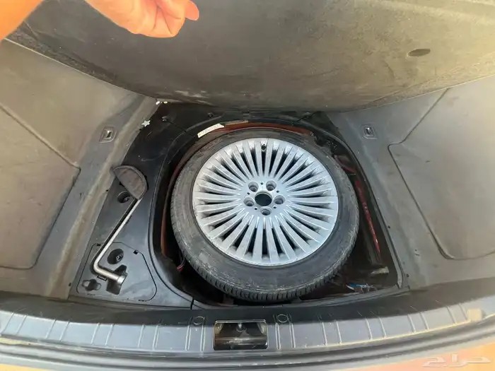 BMW 2003 745 LI 8 CYLINDER الفئة السابعة 17