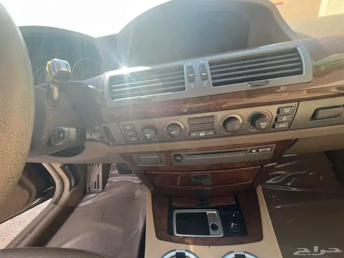 BMW 2003 745 LI 8 CYLINDER الفئة السابعة 3