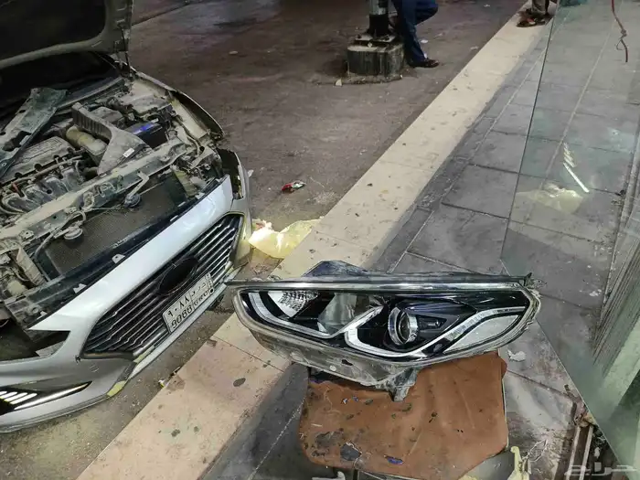 عدسات ليزر انوار زنون لمبات ليدات اسطبات شمعات اصلاح انوار ت 18