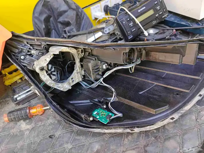 عدسات ليزر انوار زنون لمبات ليدات اسطبات شمعات اصلاح انوار ت 12