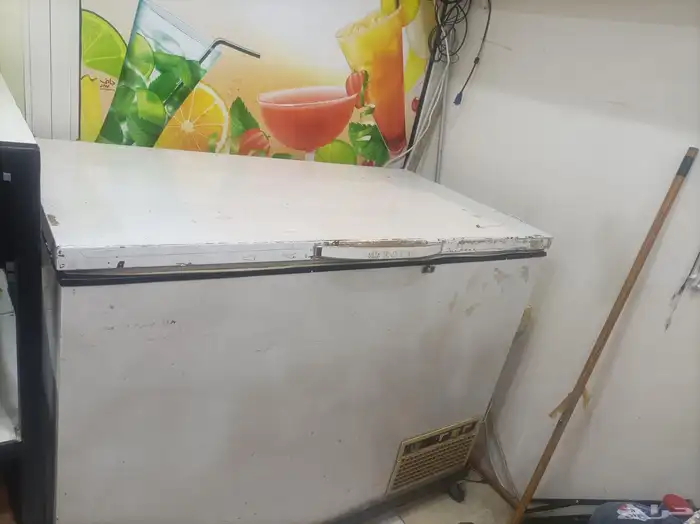 juice shop .All are in running condition. 6