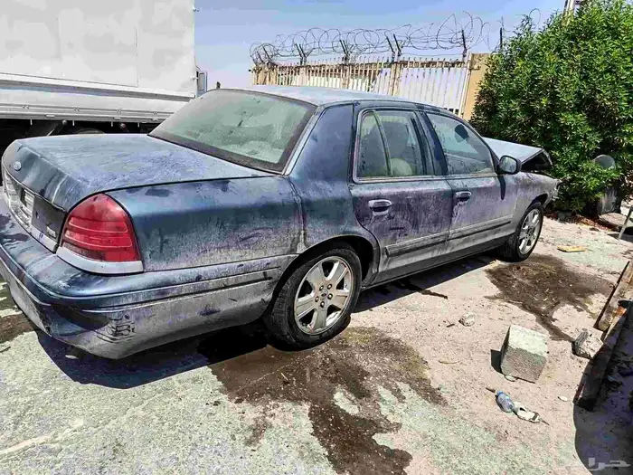 فورد فكتوريا 2011 تشليح 2