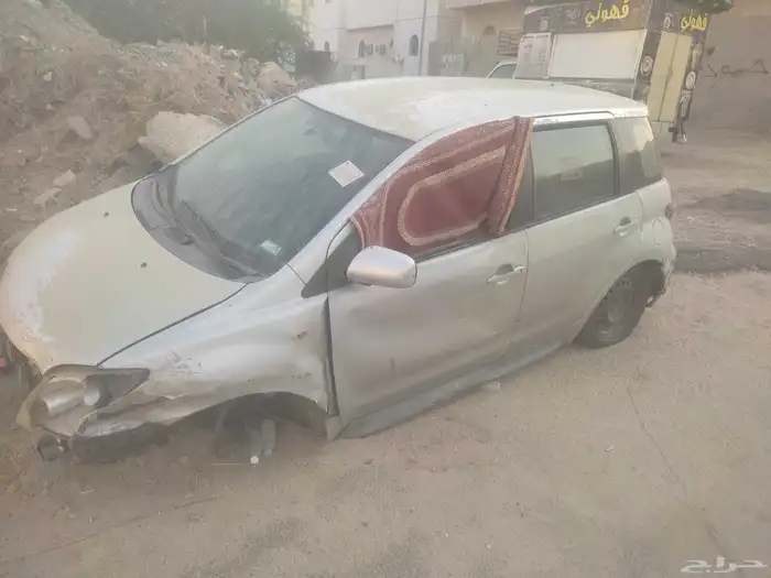 سيارة بيع قطع xa 2005 تويوتا 2