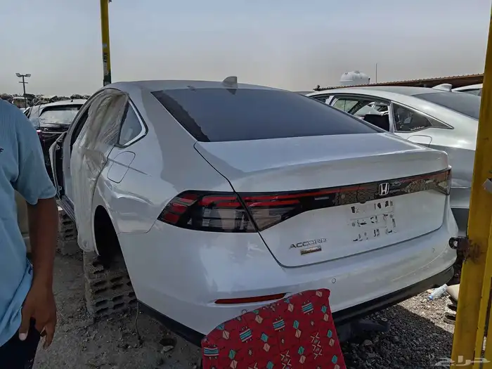 هوندا اكورد تشليح الحائر لجميع قطع غيار السيارات 0