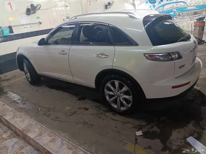 انفينتي FX35 7