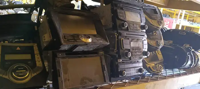 شاشات سيارات هيونداي النترا سوناتا ماليبو كيا ازيره اكسنت 13