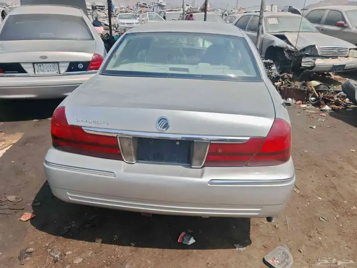 قراند ماركيز 2005 تشليح قطع غيار 0