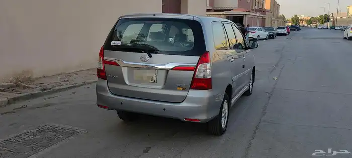تويوتا انوفا 2015 5