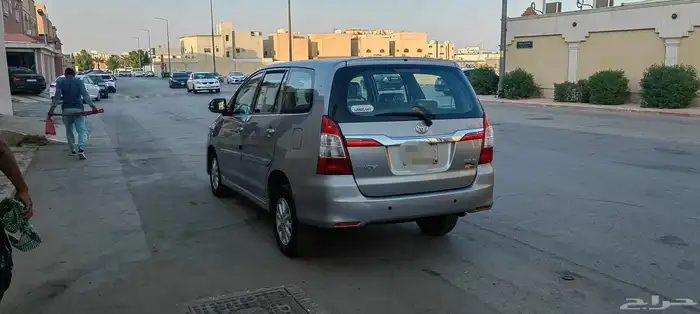 تويوتا انوفا 2015 3