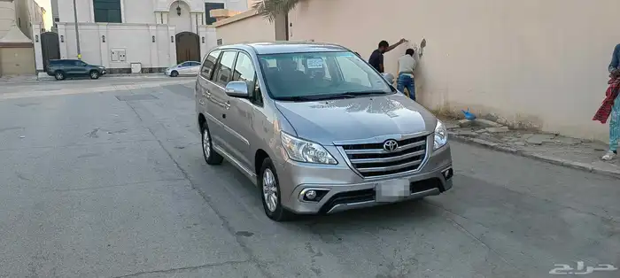 تويوتا انوفا 2015 1