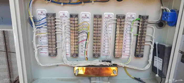 فني مصاعد -صيانة واعطال _ تركيب -تحديث _تجديد واحلال 11