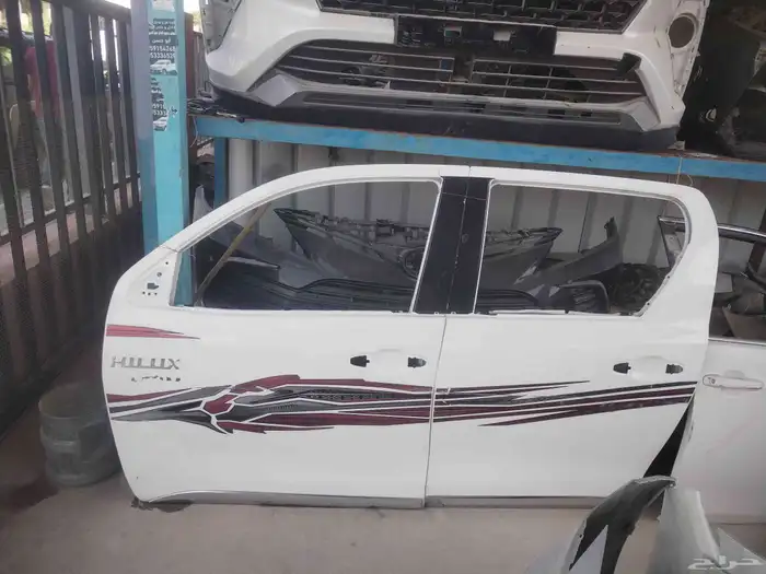 يوجد لدينا ابواب هايلكس يسار امامي وخلفي 2024 0