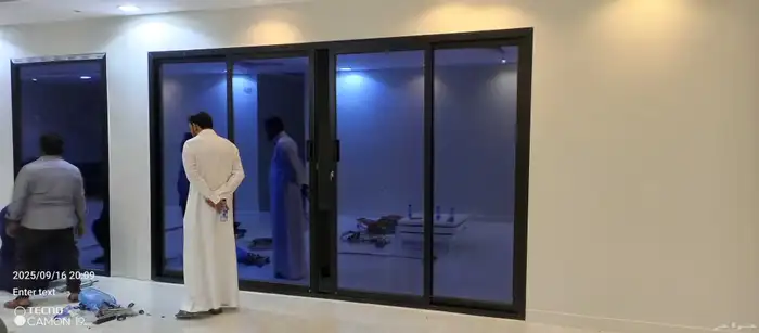 azrak color window 0