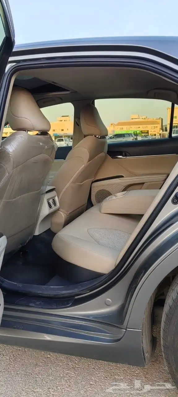 تويوتا كامري 2024 GLE هايبرد 8