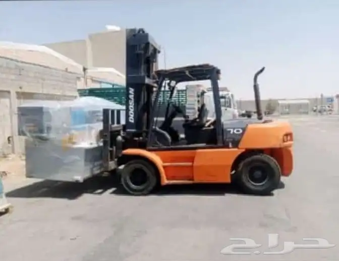 فوركلفت للأيجار اليومي والشهري والمشاوير تحميل وتنزيل تريلات 0