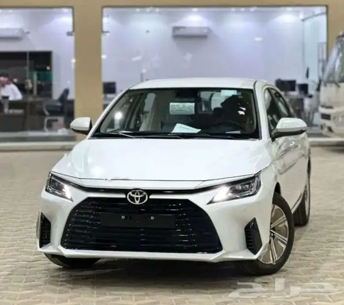 تويوتا يارس فل كامل YX ابيض موديل 2026 0