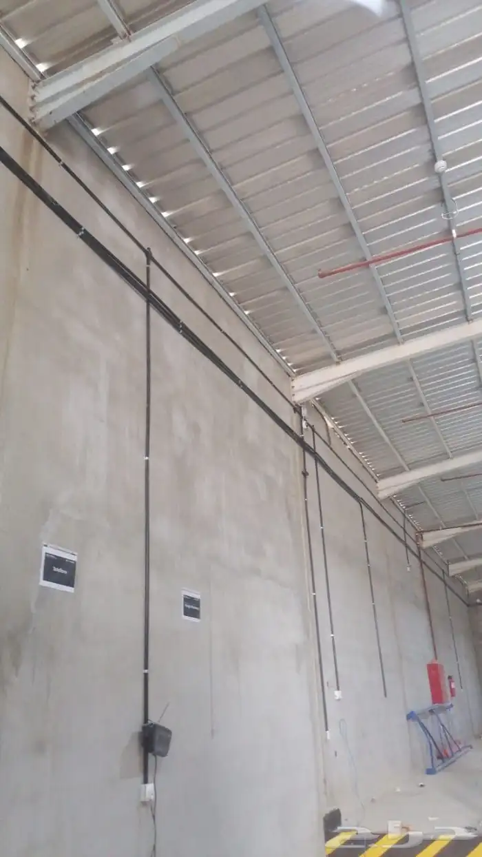 كهربائي لجميع أعمال التاسيس تشطيب صيانه خدمه 24ساعه 2