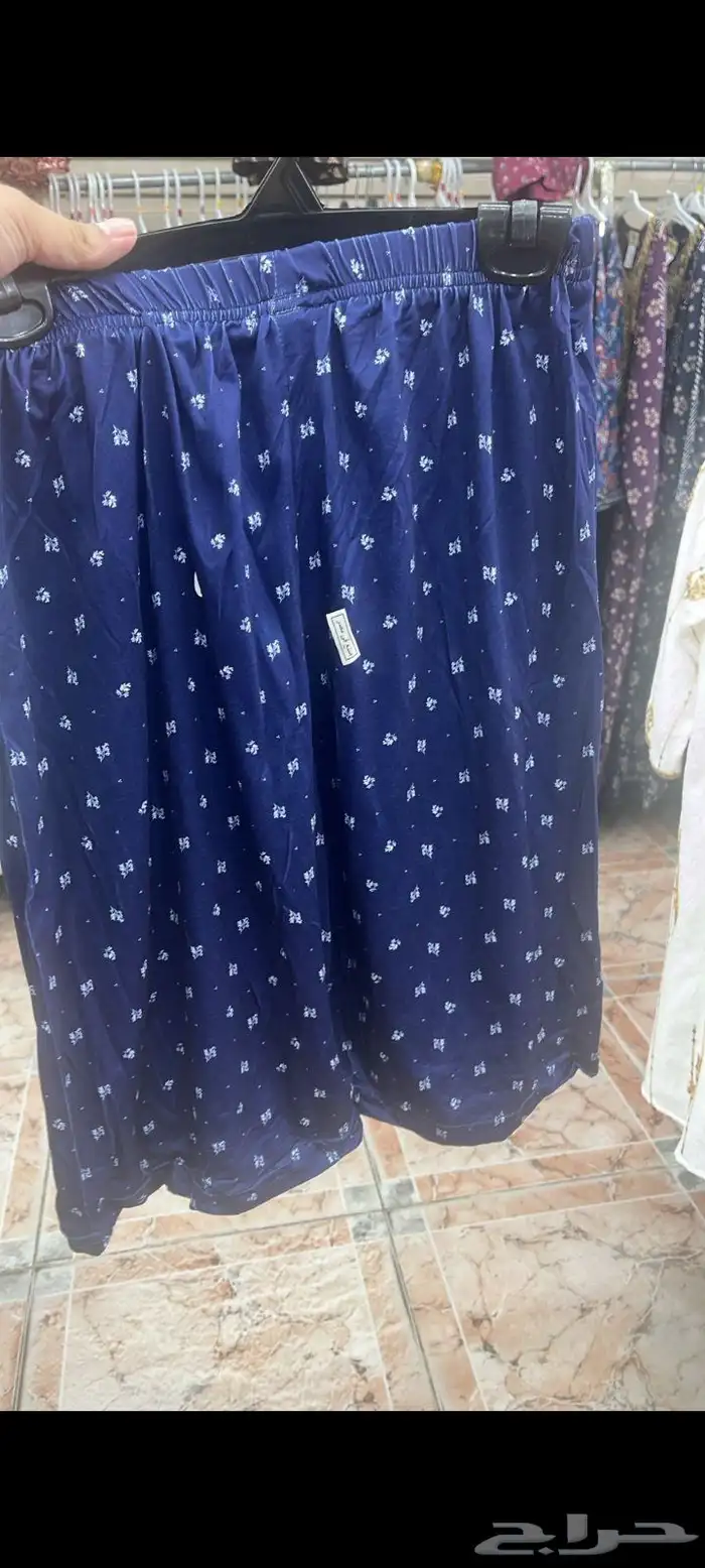بنطلون وشورت حريمى بسعر ممتاز بدايه من 10 درزن 3