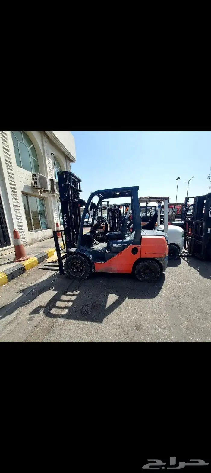 فوركلفت رافعه شوكيه للايجار اتصل نصل جميع الاحجام 3