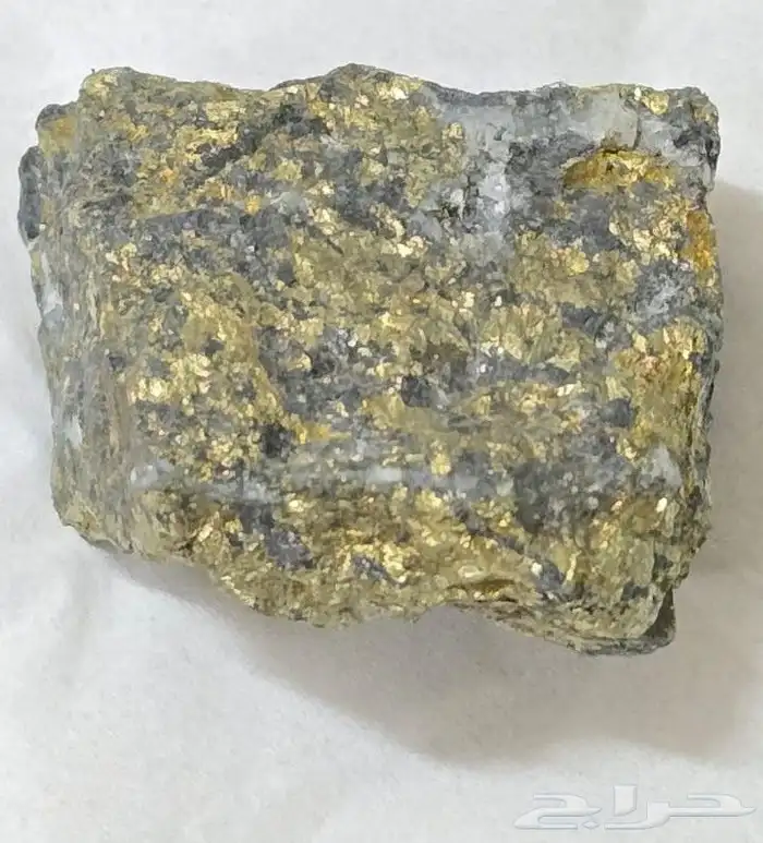 حجر طبيعي ثمين 1