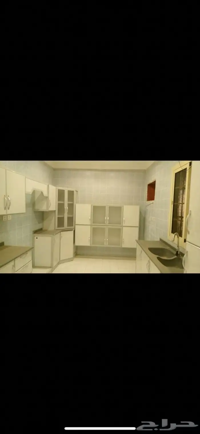 شقه خمس غرف للايجار حي الصالحيه 5