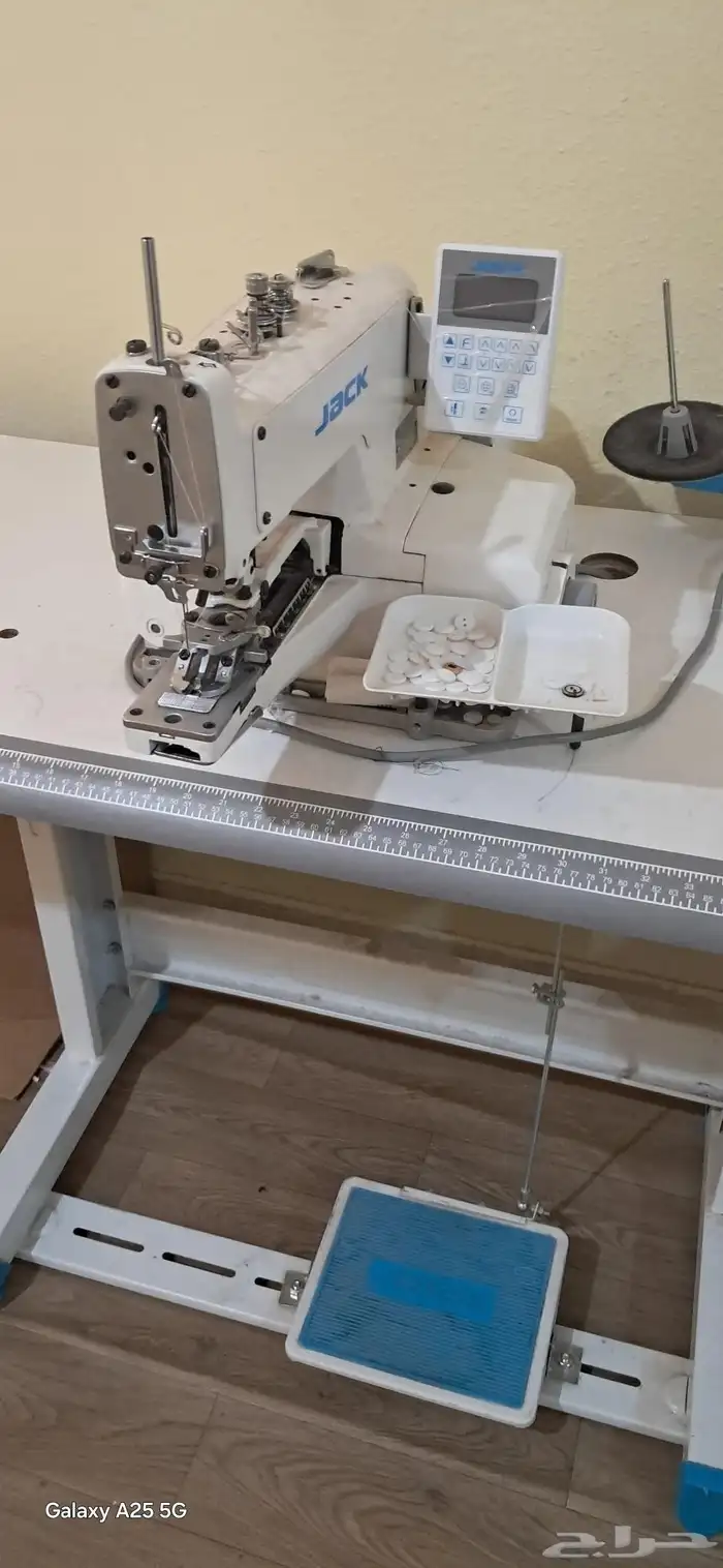 Kaaj   Button  press machines 4