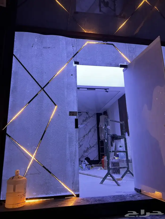 كهربائي لجميع أعمال التاسيس تشطيب صيانه خدمه 24ساعه 4