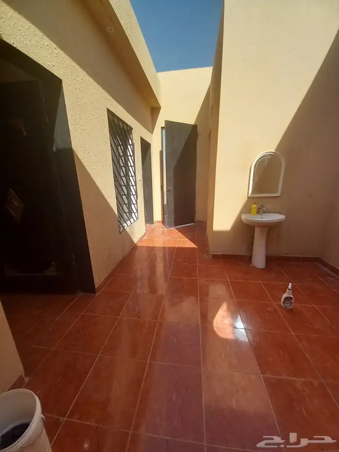 شاليه للايجار الشهري السنوي جنوب الرياض بجوار الشفاء حي عريض 8