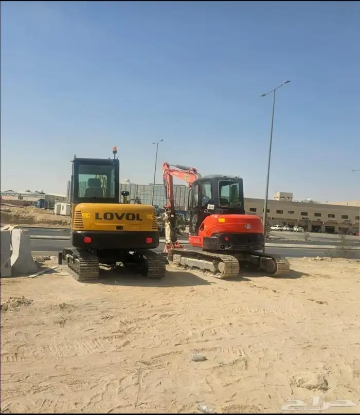 تاجير رافعات كرين كرينات ونش بوم تراك وسيزر لفت ومان لفت 15