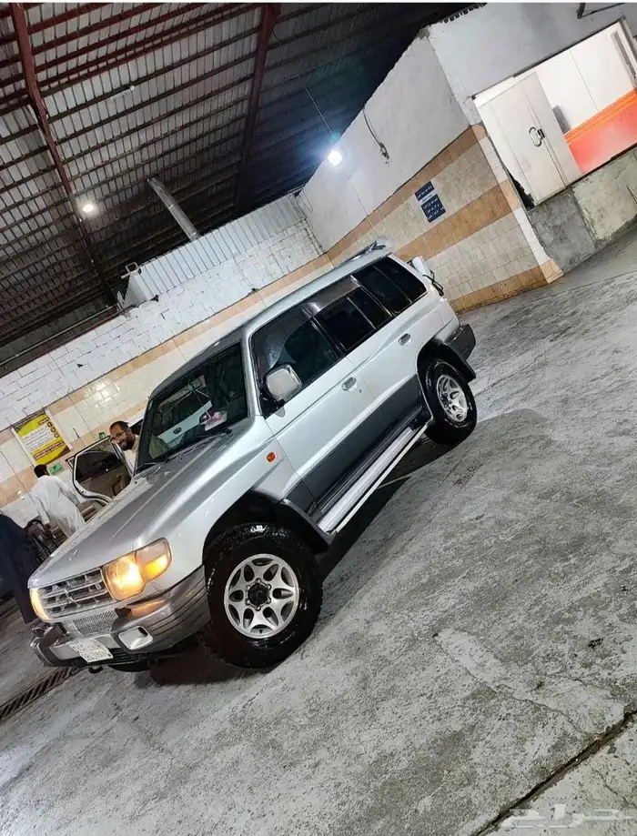 ميتسوبيشي باجيرو موديل 99 فل كامل فتحت سقف 4