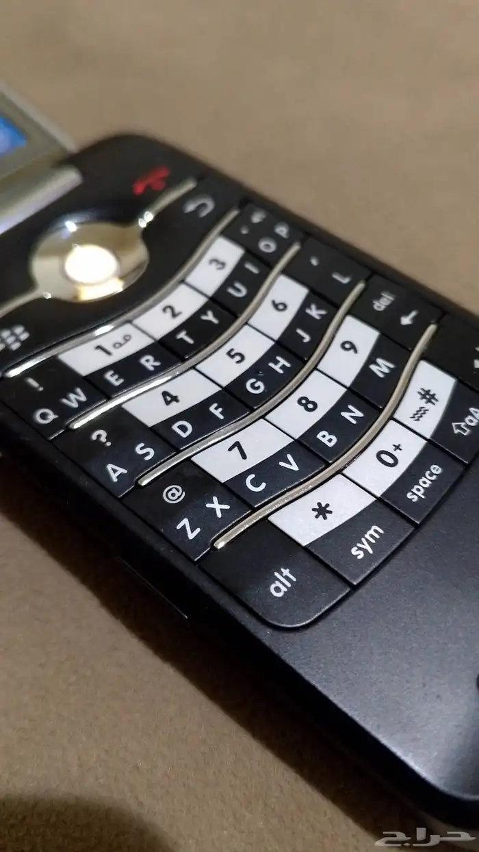 جوال بلاك بيري بحالة ممتازة 11