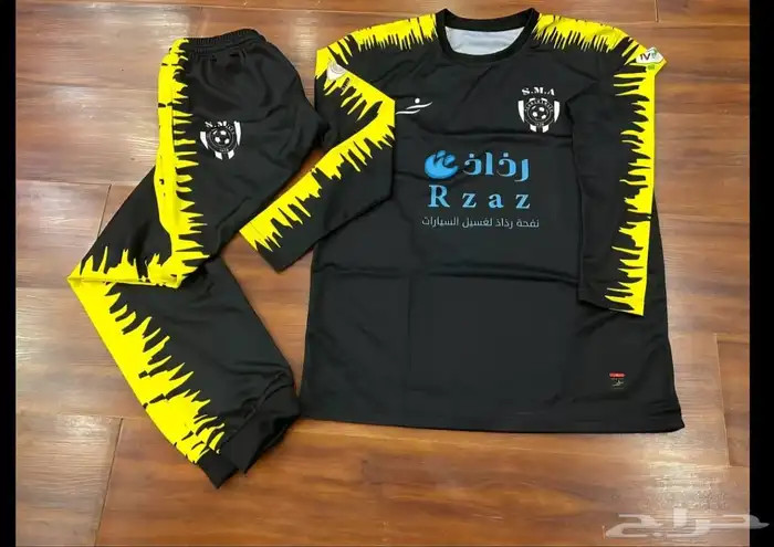 تفصيل وتصميم ملابس رياضية 0