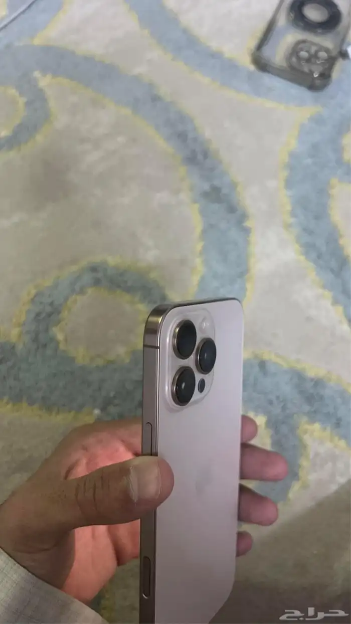 للبيع iPhone 16 Pro Max 1