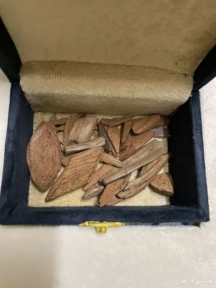 بكج رجالي بشت بخور العود  عطر  جديد 5