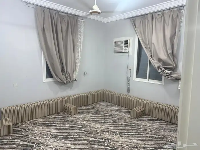فيلا للايجار مدخل سياره خاص نستقبل عقاراتكم ونسوقها 8