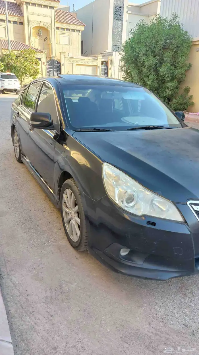 سوبارو ليجاسي 2010 اسود 4