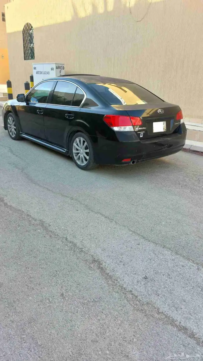 سوبارو ليجاسي 2010 اسود 1