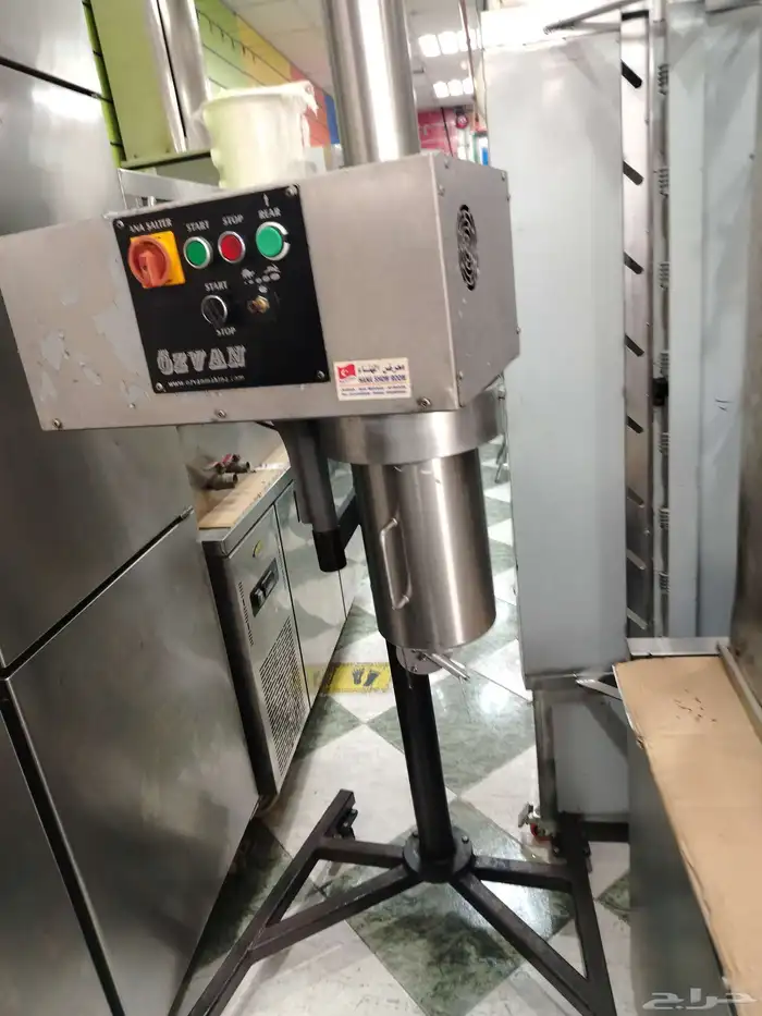 مكينه بلح الشام مستعمل نظيف مع قاعده حماله 2