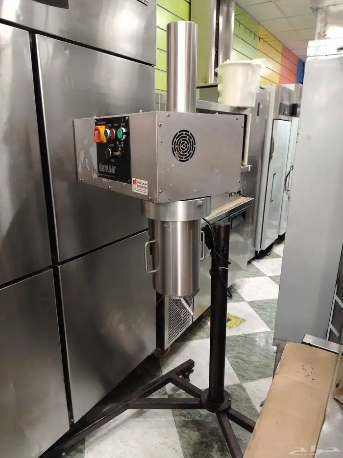 مكينه بلح الشام مستعمل نظيف مع قاعده حماله 0