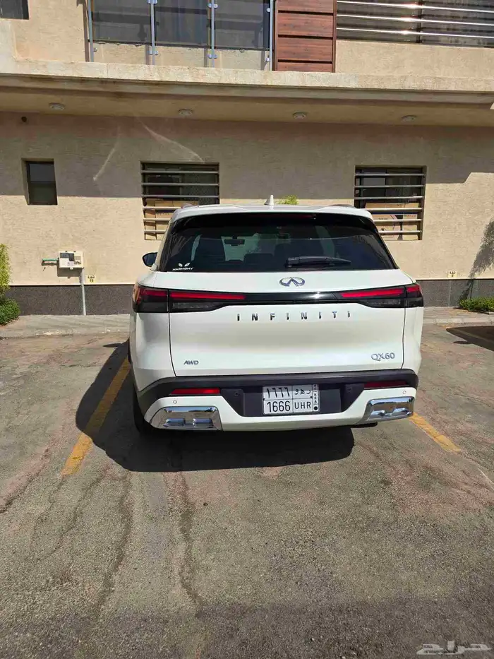 انفينتي QX60 5