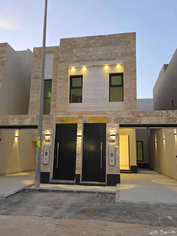 دور أرضي تاون هاوس شرق الرياض 0