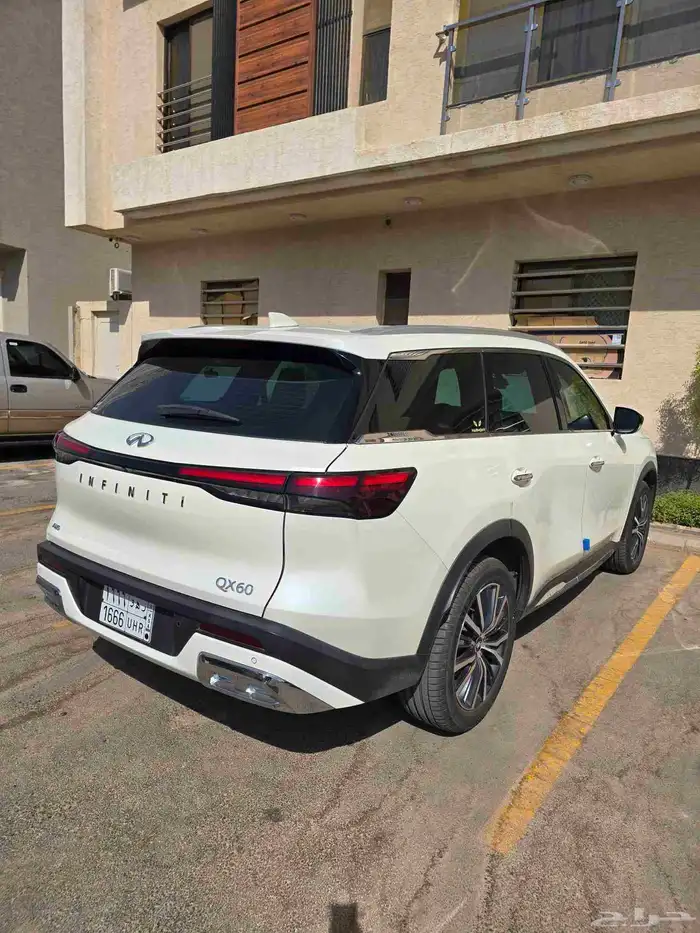 انفينتي QX60 8